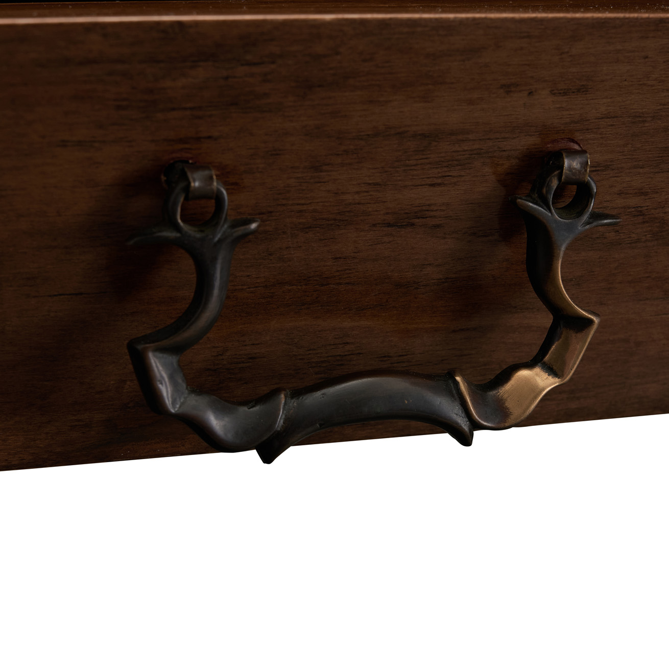 Cyrano Desk Cyrano Desk Cherry close up image of handle